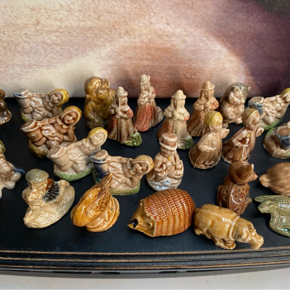 🍇 58 Wade Pottery Whimsies Nursery Rhymes Animals Figurines